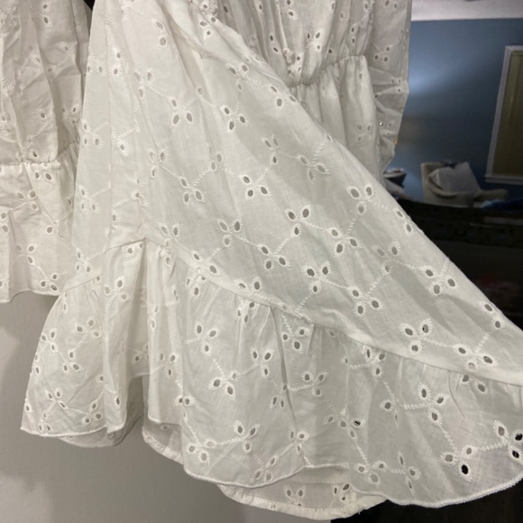 Sage white lace romper - Picture 3 of 4